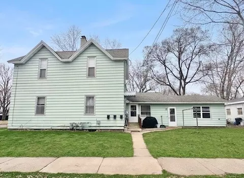 404 Olive St #3, Chippewa Falls, WI 54729