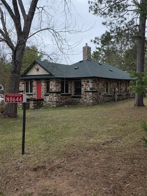 8644 N Lumbard Ln, Springbrook, WI 54875