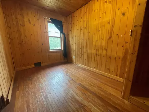 Bedroom - n8644 Lumbard Lane, Springbrook, WI 54875 photo 3 of 4