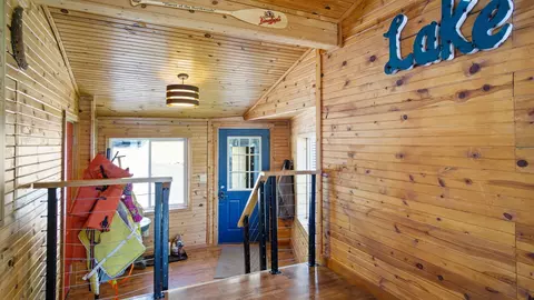 Entry Way - 883 23 1516th St, Chetek, WI 54728 photo 2 of 3
