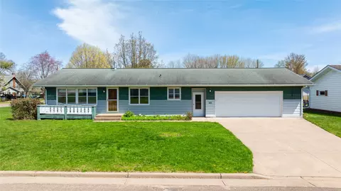 410 S 4th St, Barron, WI 54812