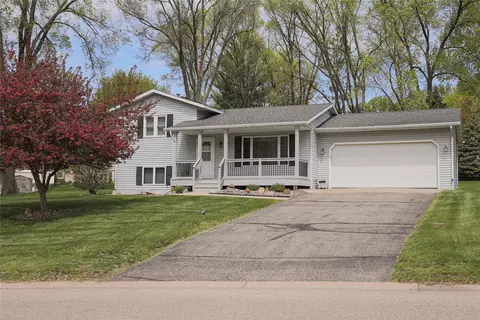 380 Flora St S, Prescott, WI 54021