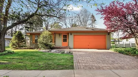 1014 E Hamilton Ave, Eau Claire, WI 54701