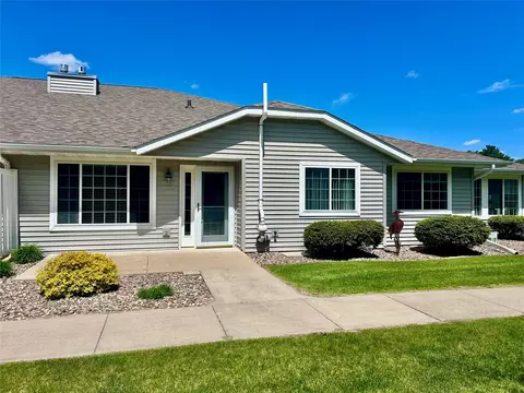 4227 W Robin Meadows Ln #4227, Eau Claire, WI 54701