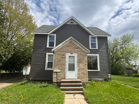 613-613 E 12 E Grand Ave #1-2, Chippewa Falls, WI 54729