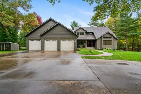 4738 N 430th St, Menomonie, WI 54751