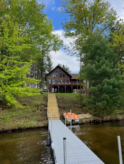 16442 W Conners Ln, Stone Lake, WI 54876