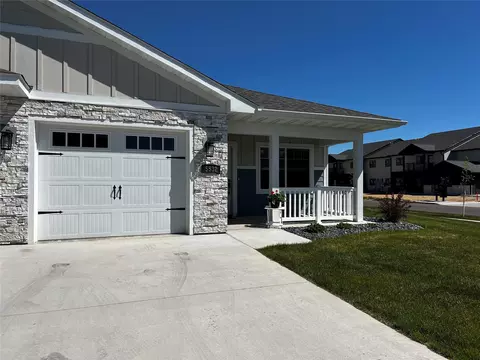 5532 Cottage Ln, Eau Claire, WI 54701