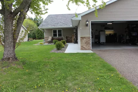 13039 40th Ave, Chippewa Falls, WI 54729