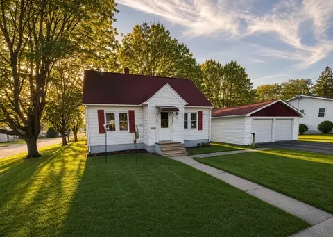 701 Park Ave, Stanley, WI 54768