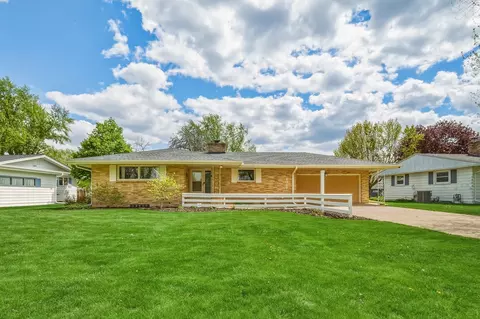 2007 Grandview Dr, Eau Claire, WI 54703