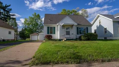 708 Marshall St, Eau Claire, WI 54703