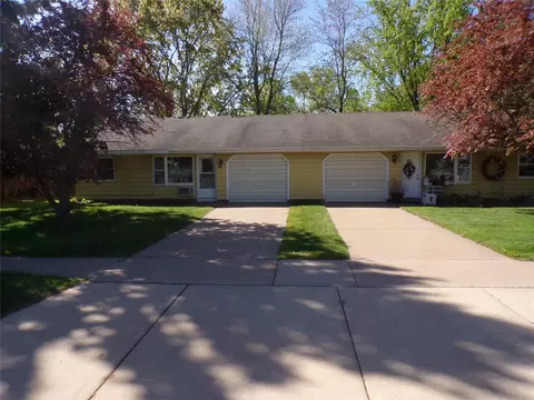 925-927 W Hamilton Ave #925 & 927, Eau Claire, WI 54701