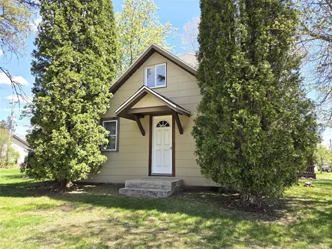 509 Arlington Ave, Cameron, WI 54822