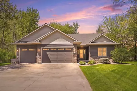 1904 Deblene Ln, Eau Claire, WI 54703