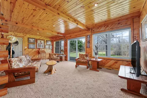 Living - 19498 E County Road Gg, Augusta, WI 54722 photo 3 of 6