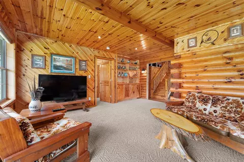 Living - 19498 E County Road Gg, Augusta, WI 54722 photo 4 of 6