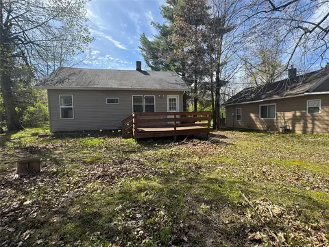 809 W 5th St N, Ladysmith, WI 54848