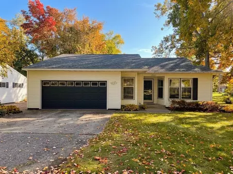 2221 21st St, Rice Lake, WI 54868