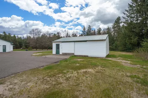 Exterior - 19530 E County Road Gg, Augusta, WI 54722 photo 7 of 10
