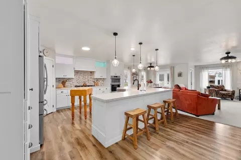 Kitchen - 19530 E County Road Gg, Augusta, WI 54722 photo 1 of 6