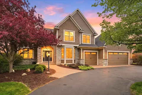 257 Troon Ct, Hudson, WI 54016