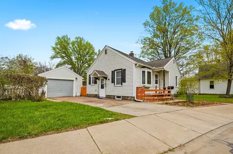 1525 Lee St, Eau Claire, WI 54701