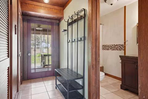 Entry Way - e6052 852nd Avenue, Colfax, WI 54730 photo 1 of 5