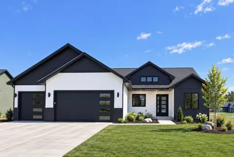 3555 112th St, Chippewa Falls, WI 54729