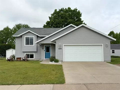 3246 Anderson Dr, Eau Claire, WI 54703
