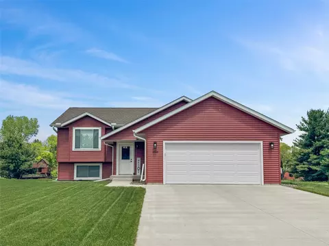 1628 Hazeltine Dr, Eau Claire, WI 54703