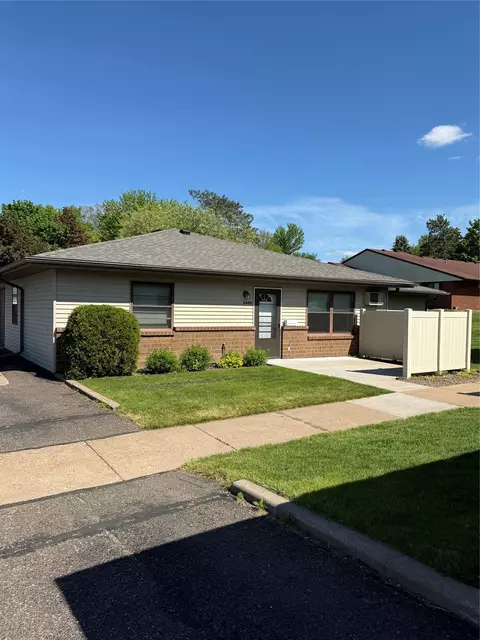 3458 Miller St, Eau Claire, WI 54701