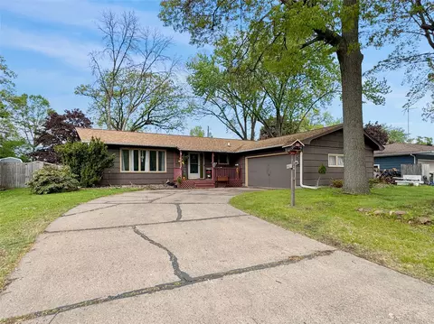 3128 Monroe St, Eau Claire, WI 54703