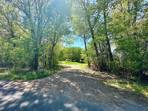 1438 Pleasant Hill Rd, Eau Claire, WI 54703