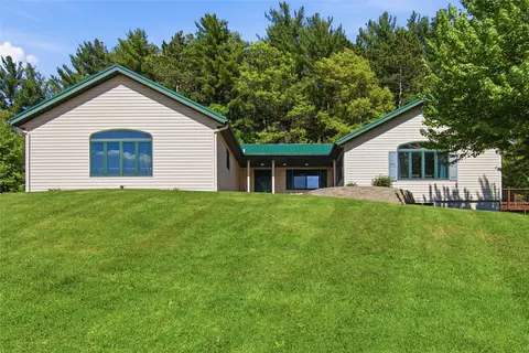 19845 E Sandy Hill Dr, Augusta, WI 54722