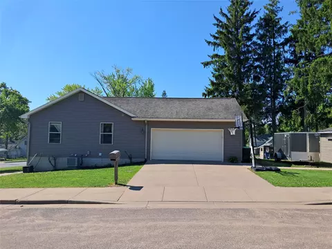 249 N Franklin St, Stanley, WI 54768