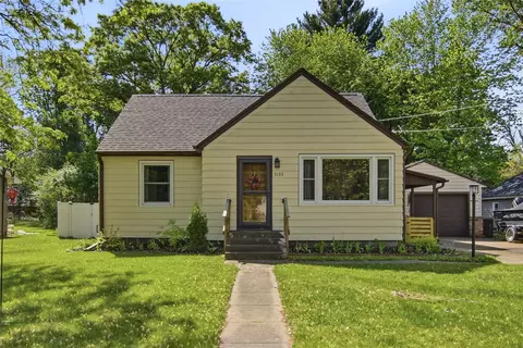 3133 Locust Ln, Eau Claire, WI 54703