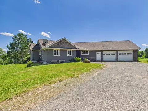 1729 N Bear Lake Dr, Dresser, WI 54009