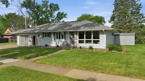 2304 Agnes St, Eau Claire, WI 54701