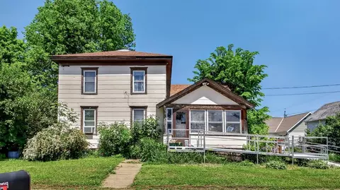 146 W Mill St, Mondovi, WI 54755