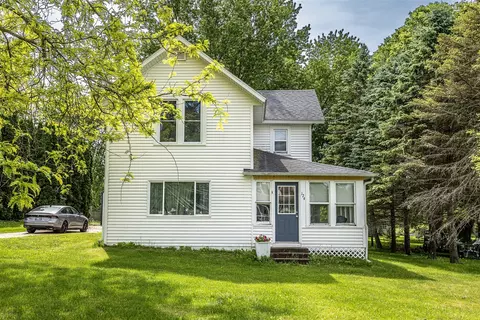 124 S Park St, Alma Center, WI 54611
