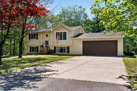 9124 E Hilltop Dr, Solon Springs, WI 54873