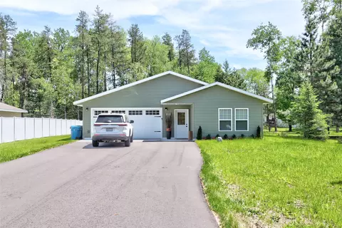 10220 Metcalf Rd, Hayward, WI 54843