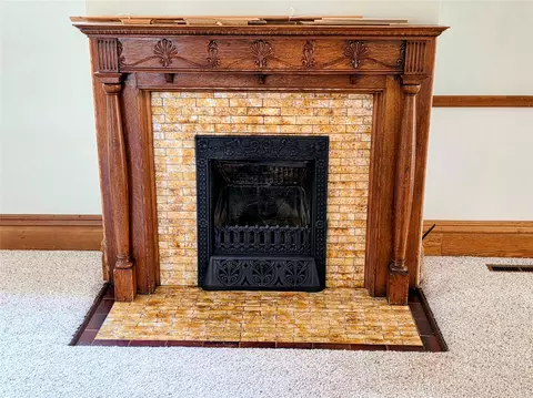 Living - 9 4th Ave, Shell Lake, WI 54871 photo 5 of 9