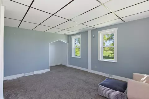 Living - 802 Janicki Rd, Stanley, WI 54768 photo 2 of 4