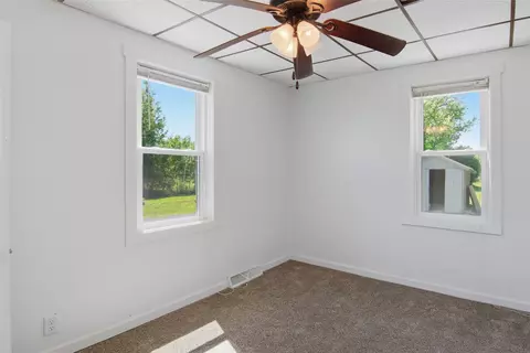 Bedroom - 802 Janicki Rd, Stanley, WI 54768 photo 4 of 5