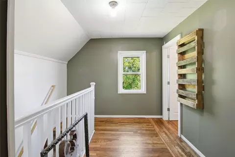 Entry Way - 802 Janicki Rd, Stanley, WI 54768 photo 4 of 5