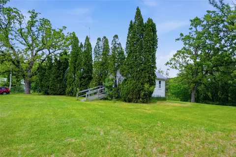 7194 W Nelson Rd, Mondovi, WI 54755