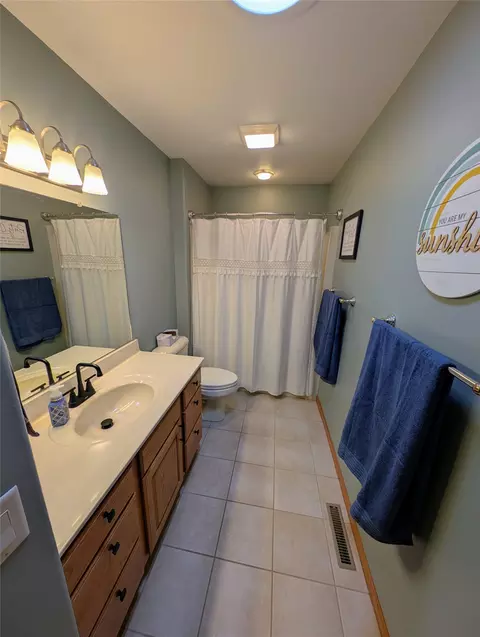 Bath - 2546 10th Ave, Chetek, WI 54728 photo 1 of 4