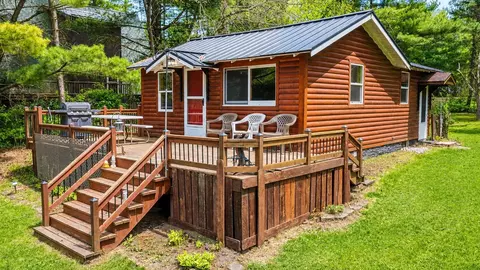 1368 21 34 St, Cameron, WI 54822